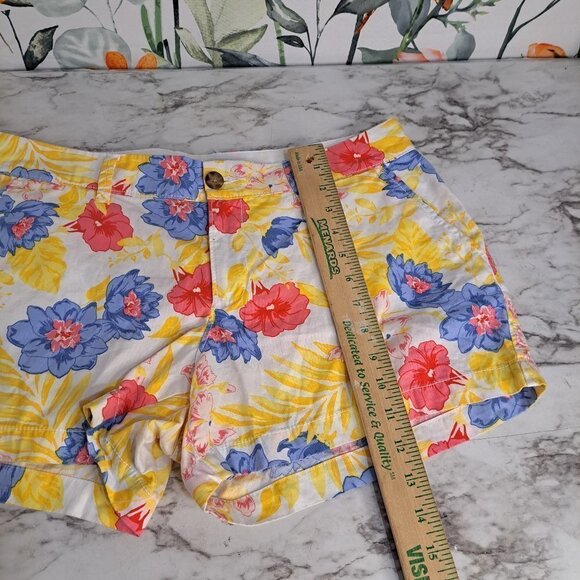 Old Navy Multifloral Women Cotton Casual‎ Shorts Size 10 Summer Outside - Picture 7 of 10